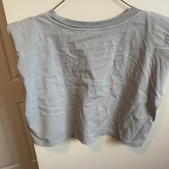 Cropped Tank W/ Shoulder Pads - Picture 4 of 4